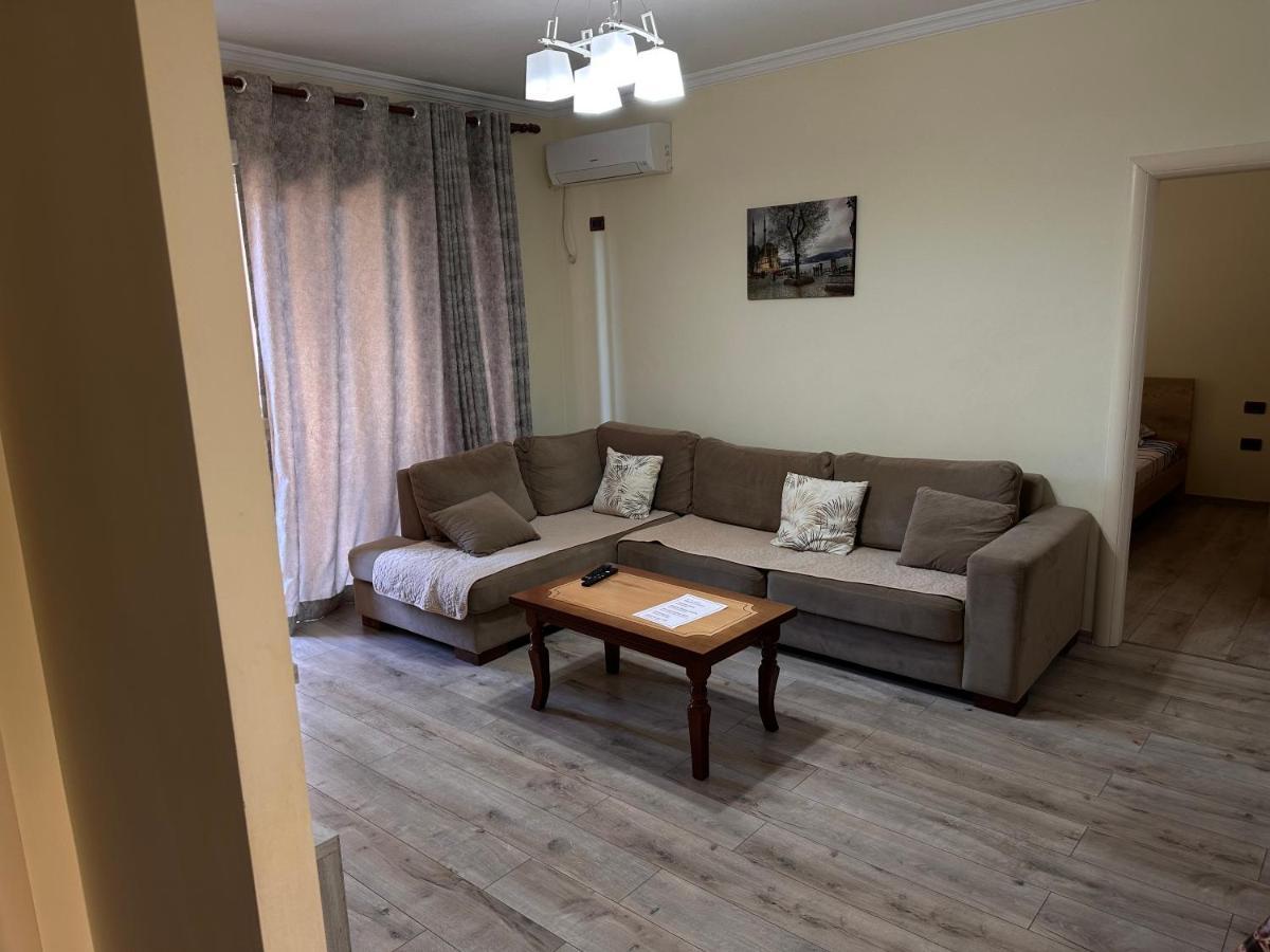 Family Apartments Саранда Екстер'єр фото